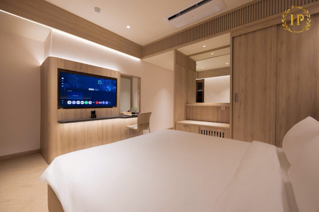 Phòng nghỉ Blessed Hotel